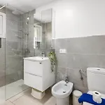 Daire Home2book Terrace & Pool Retreat, Costa