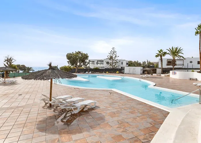 Home2book Terrace & Pool Retreat, Costa Daire
