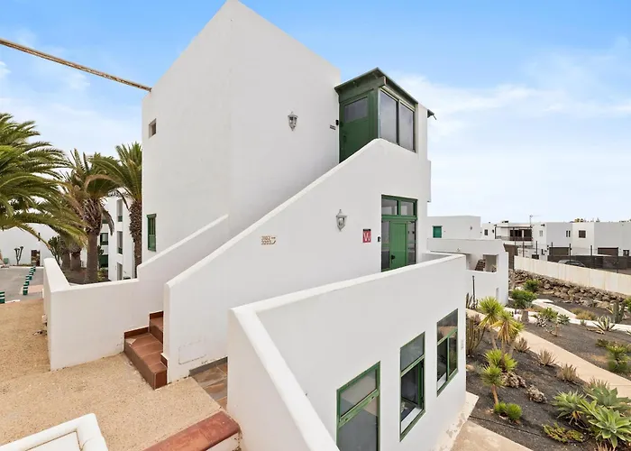 Home2book Terrace & Pool Retreat, Costa Daire *